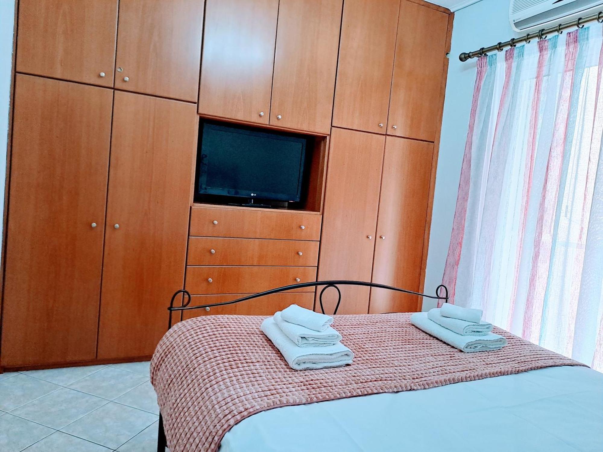 Bright Apartment In Nea Palatia • Oropos Экстерьер фото